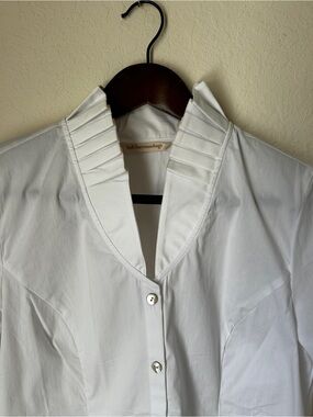 Soft Surroundings White Blouse with Pleated Collar